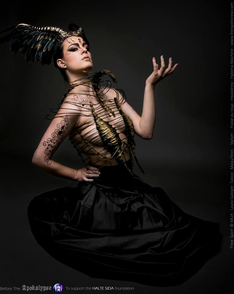 Body Cage - Costume - Harnais - Bal Gala - Couture - Fraise au Loup
