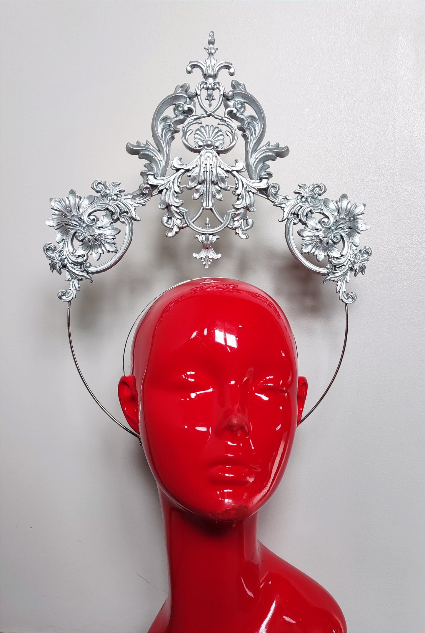 Headpiece coiffe halo - "Fraise au Loup" - Reine - Couronne - Luxe - Paris - Crown bijou
