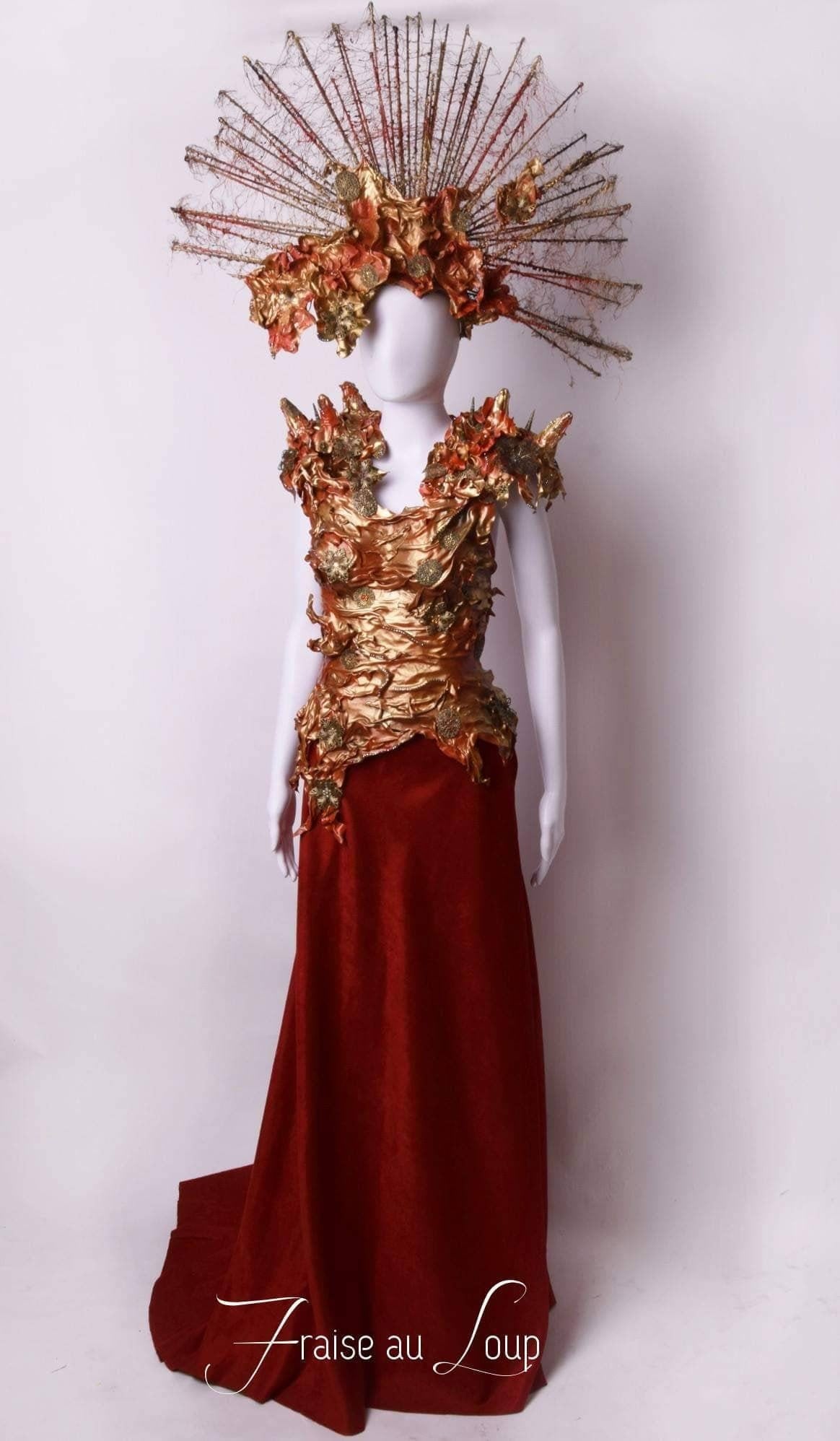 Costume Dragon- Reine - Majestueux - Royal - Bal - Gala - GoT - Princesse - Cosplay - Féérique