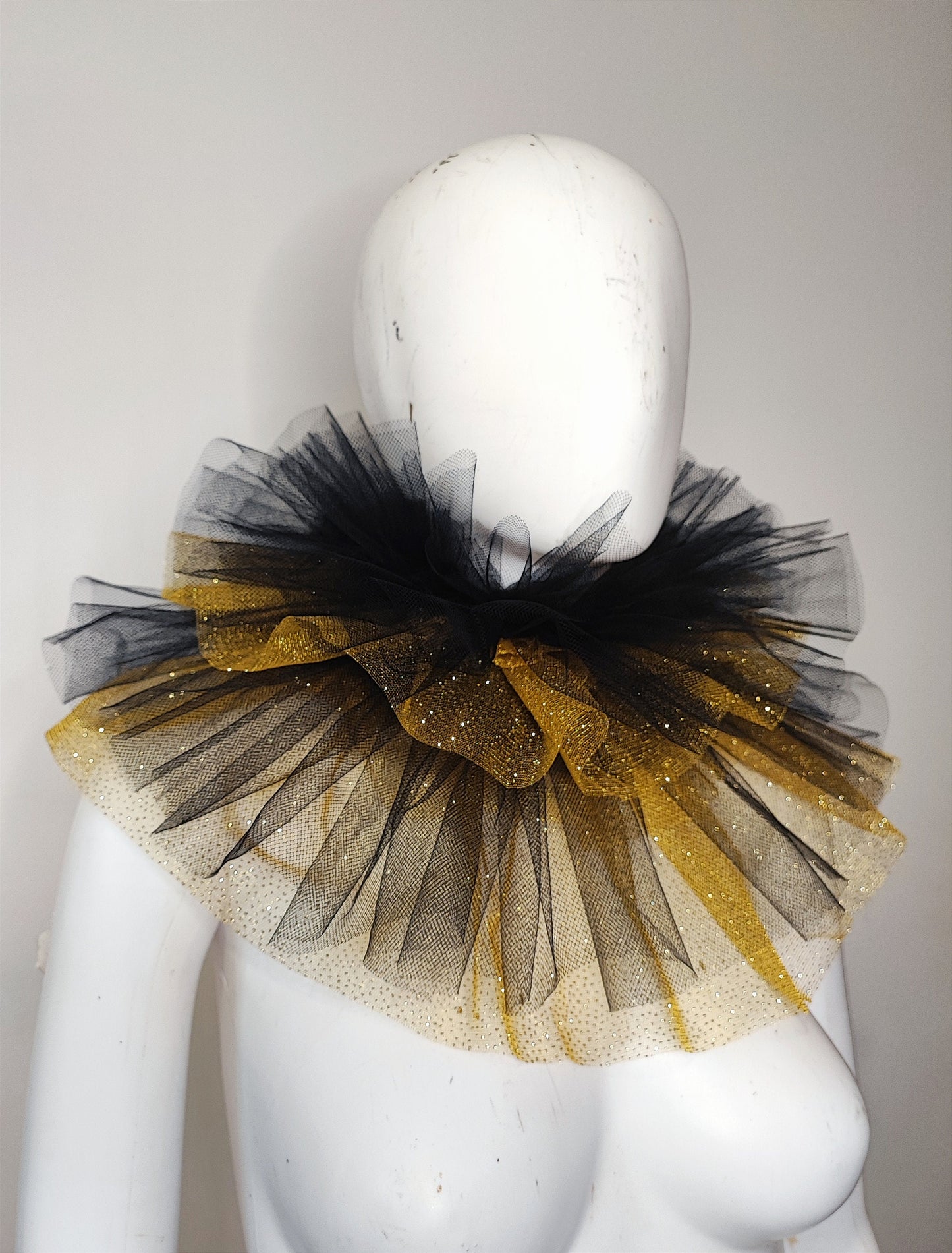 Col fraise en tulle noir paillettes - Pierrot costume - col renaissance - clown- unisexe - burlesque noir et or
