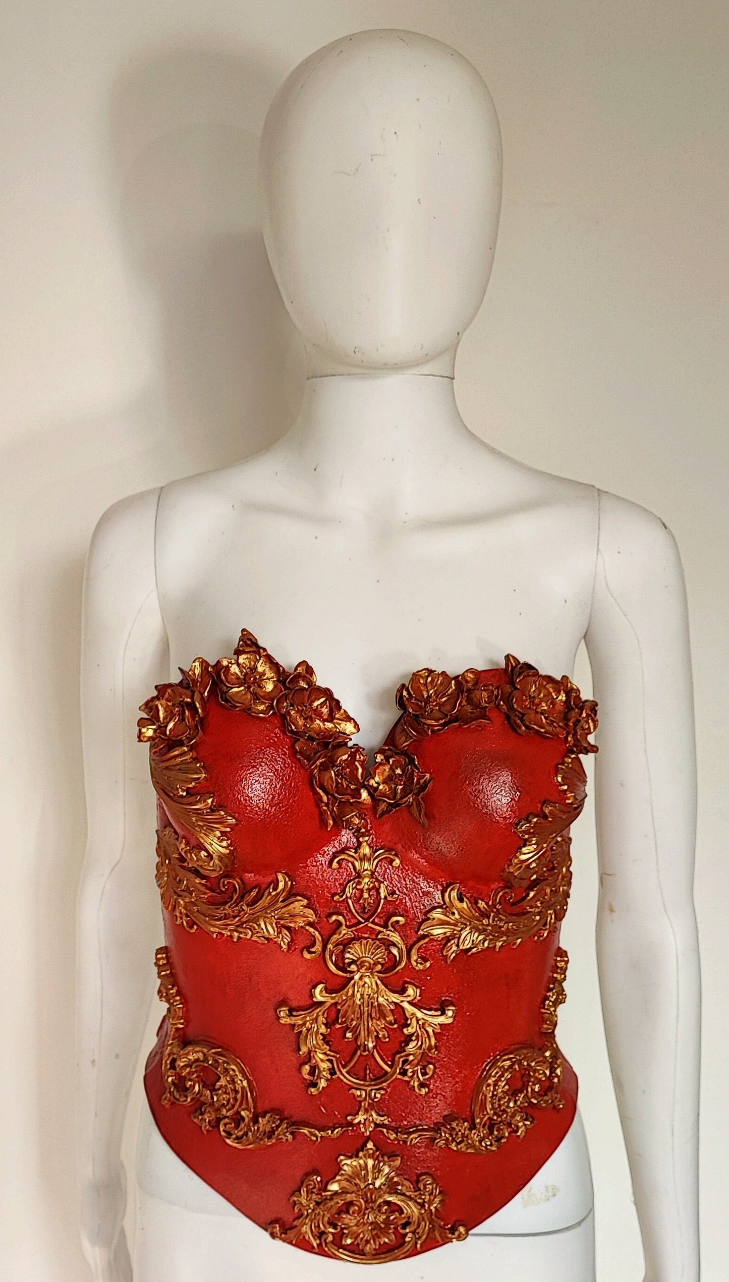 Plastron baroque - Armure worbla - Costume - Création féérique Fraise au Loup - Cosplay. Prête à expédier