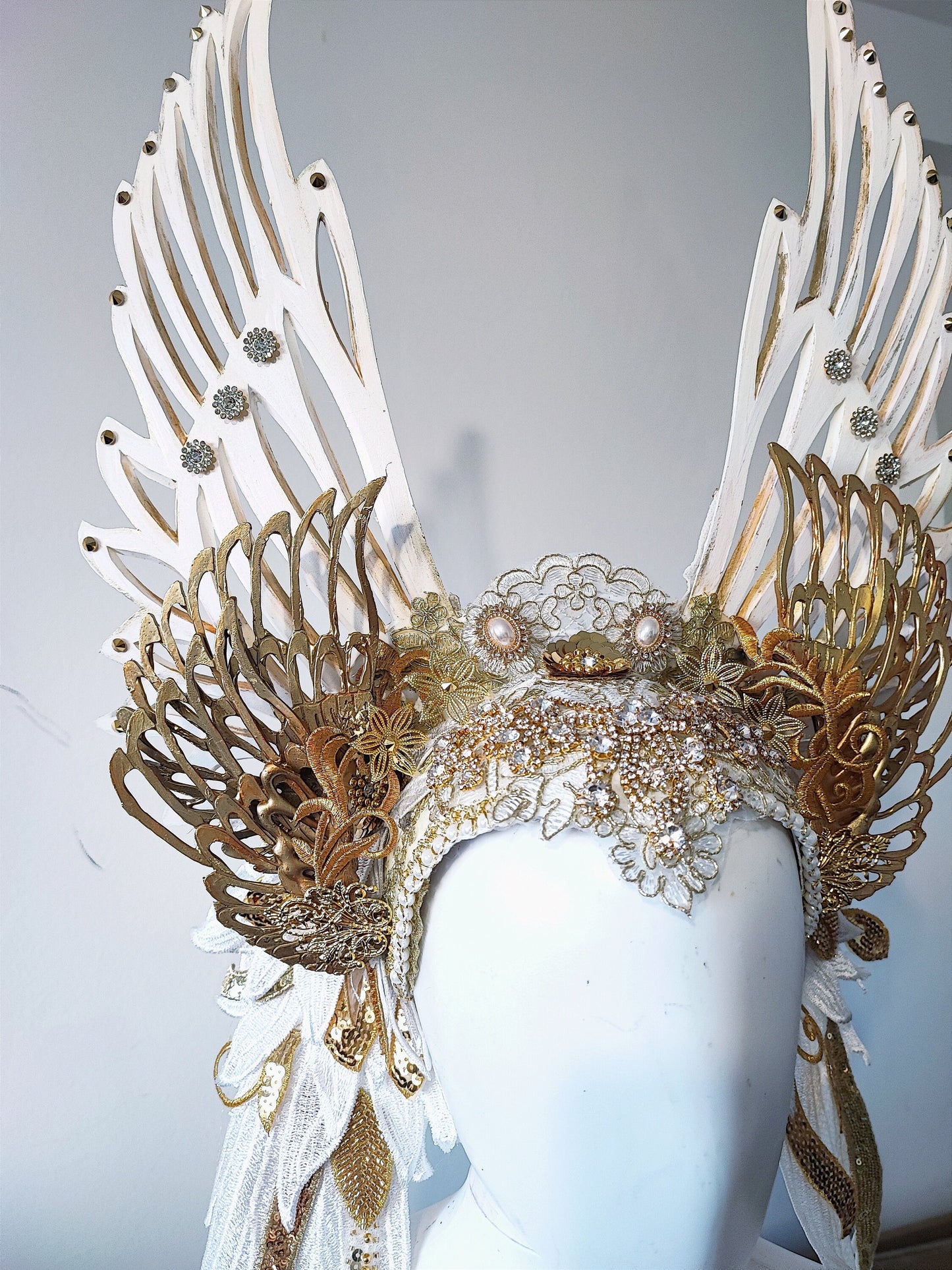 Headpiece - Coiffe Couronne fraise au Loup - fantasy Costume - Fae - Valkyrie