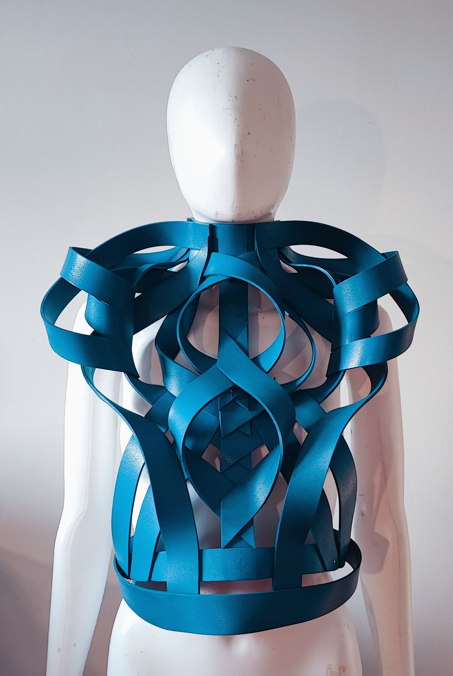 Plastron Armure homme ou femme - Breastplate Fantasy Couture - Futuristic Armor - Lady Gaga Costume - Dragon lady cosplay