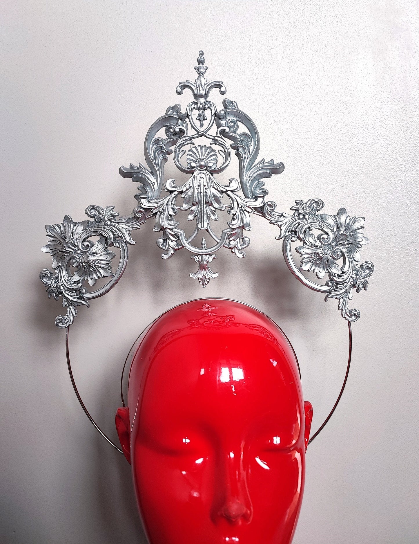 Headpiece coiffe halo - "Fraise au Loup" - Reine - Couronne - Luxe - Paris - Crown bijou