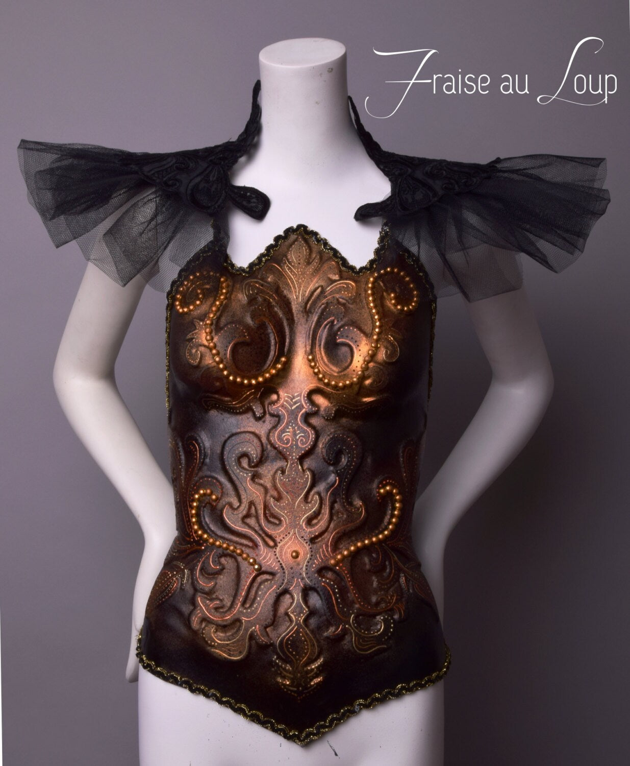 Robe Corset Armure et tutu - Armure Fraise au Loup - Baroque - Allure - Fashion wearable art