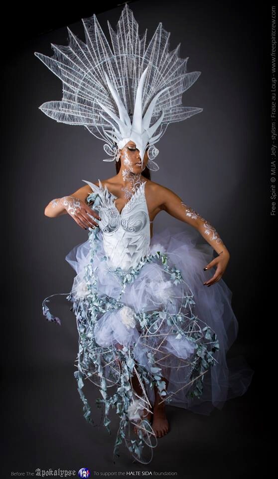 Sibylle blanche - Coiffe "Prêtresse" Fraise au Loup - Reine - Féérique - Beauté - Ange - Valkyrie -
