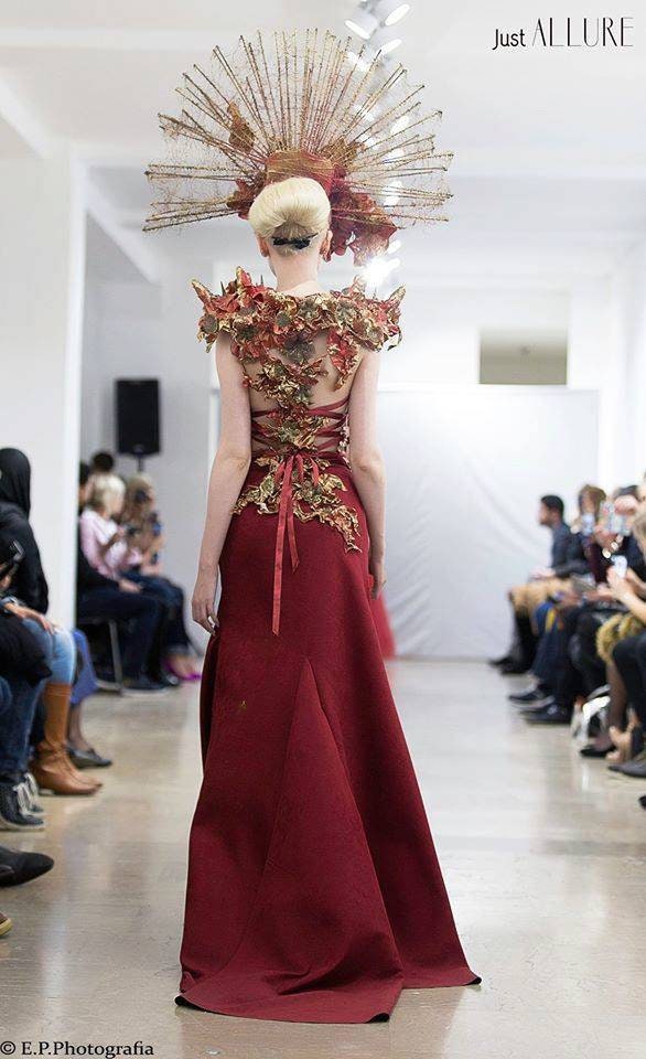 Costume Dragon- Reine - Majestueux - Royal - Bal - Gala - GoT - Princesse - Cosplay - Féérique