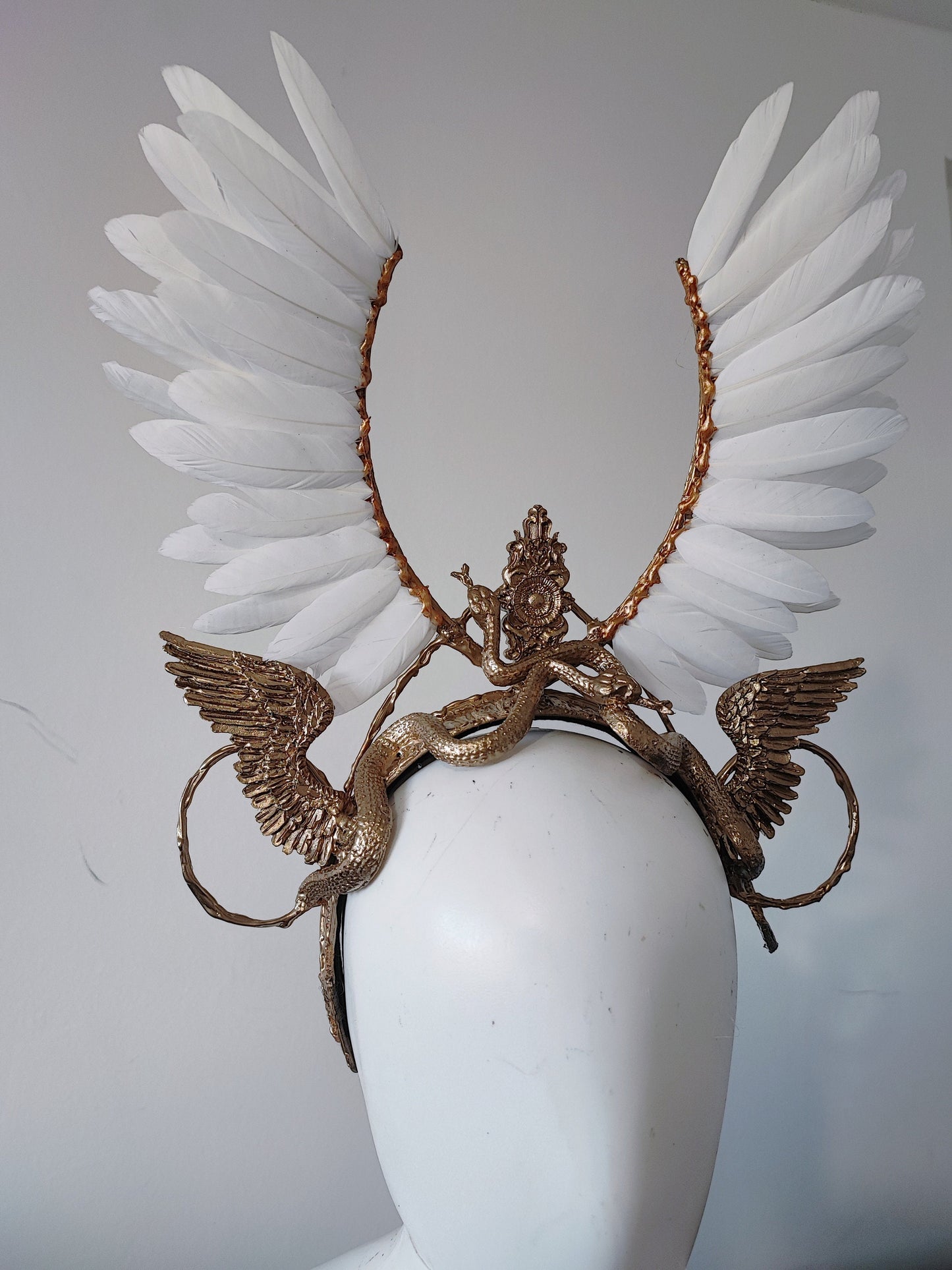 Headpiece - Coiffe Couronne fraise au Loup -Costume - White Swan - Serpent- Valkyrie
