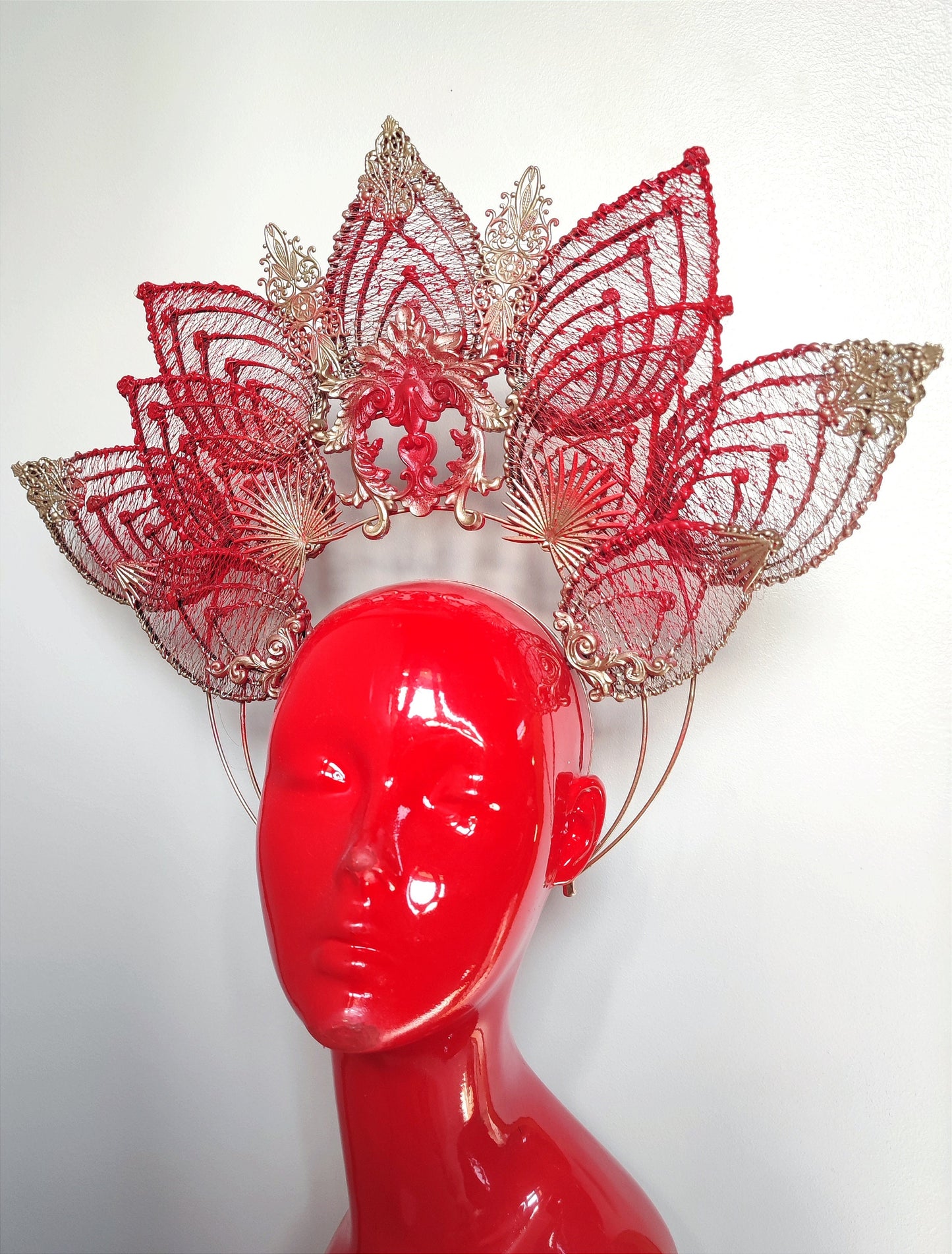 Headpiece coiffe halo bijou baroque - "Fraise au Loup" - Reine - Couronne - Crown bijou rouge