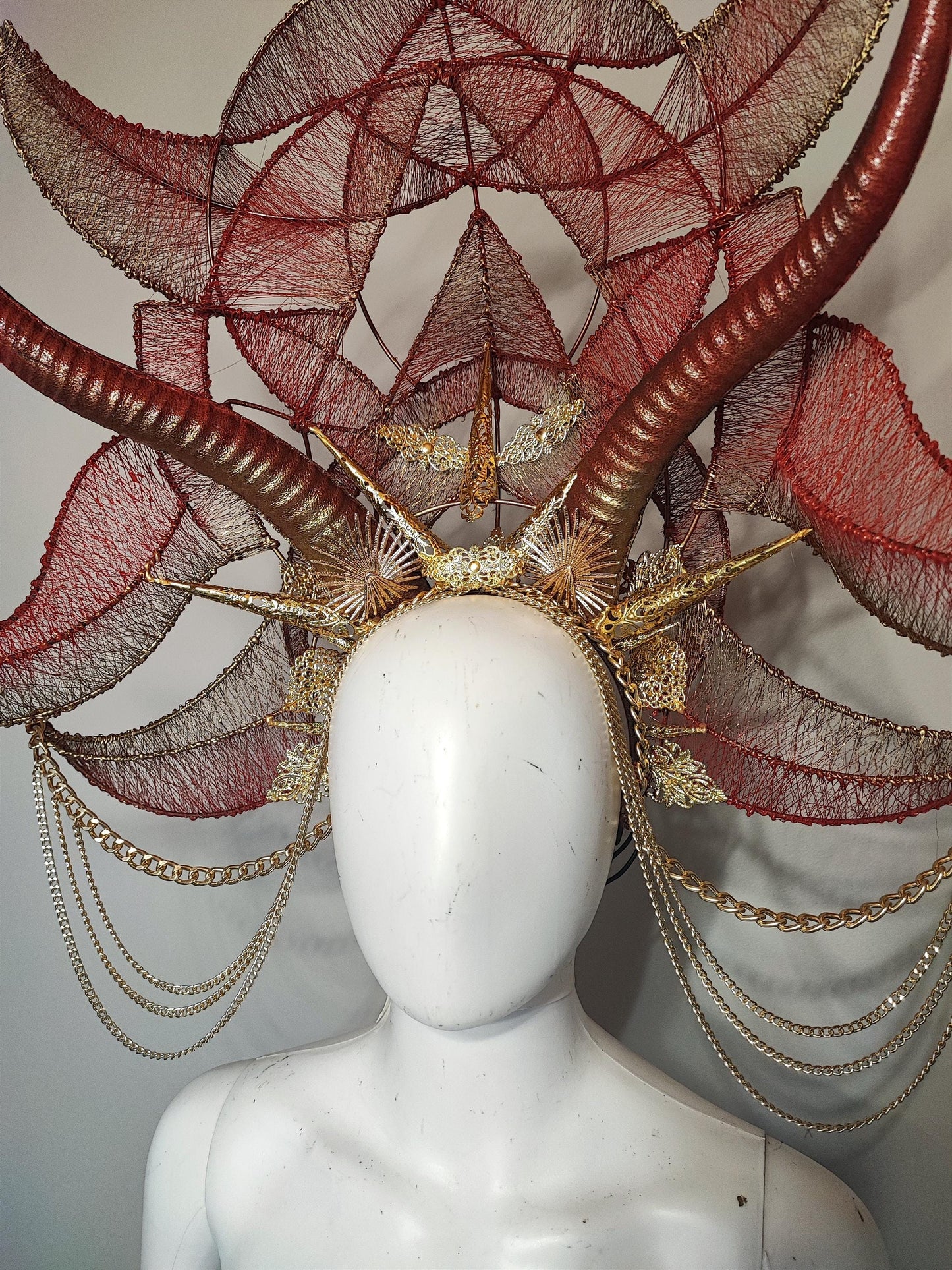Coiffe masque bijou Fraise au Loup - Faune - Unisexe - Evil Ange - Dark Beauty - Goth Asian Chinese Royal Cosplay