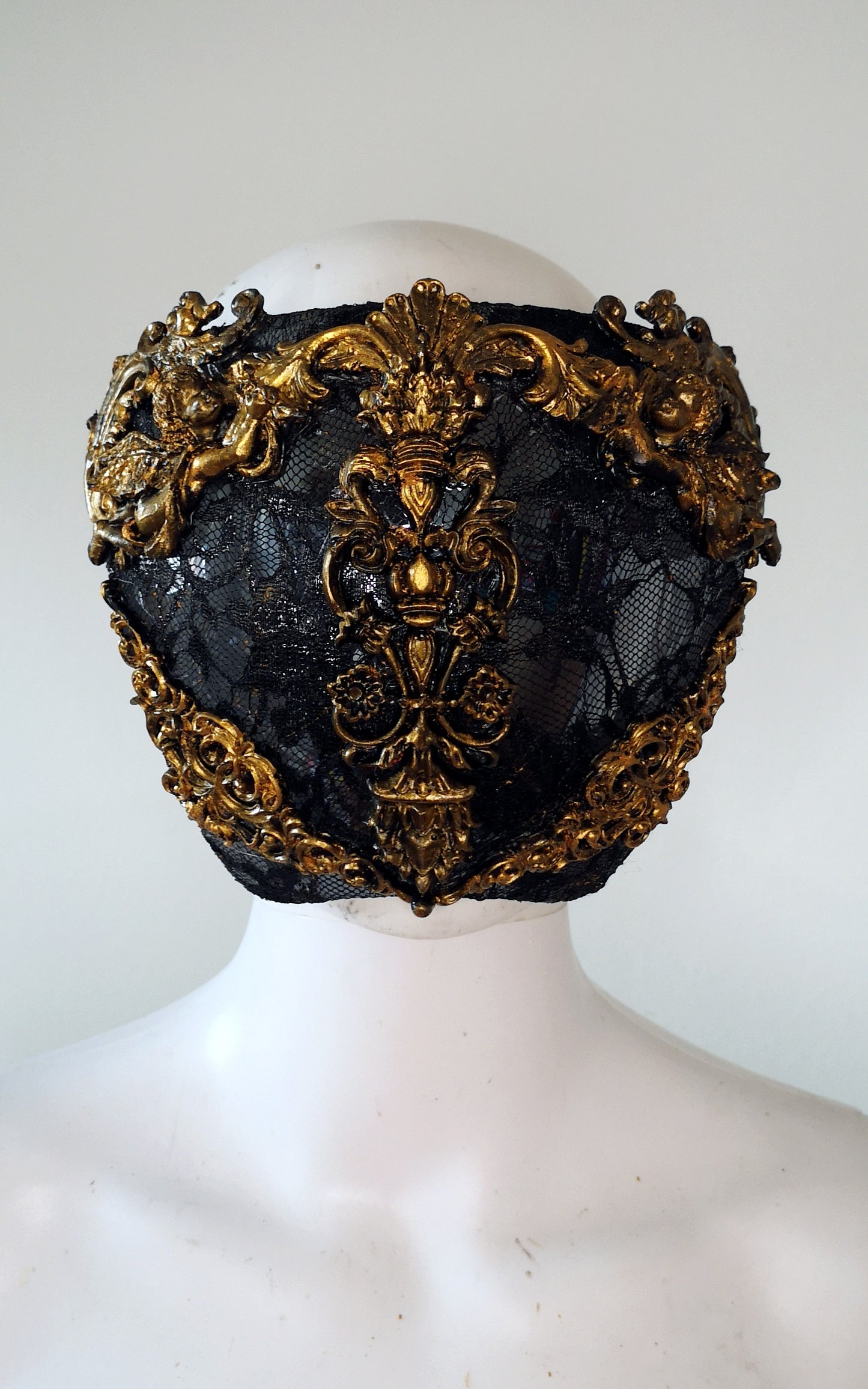 Lunettes de soleil Masque visage Baroque Or Dentelle Visière
