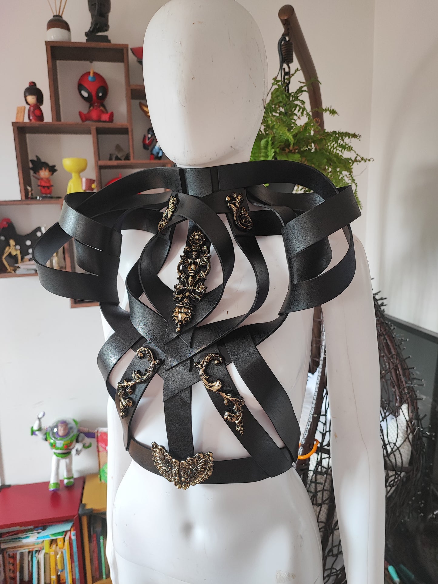 Plastron Armure - Breastplate Fantasy Couture - Futuristic Armor - Lady Gaga Costume - Dragon lady cosplay