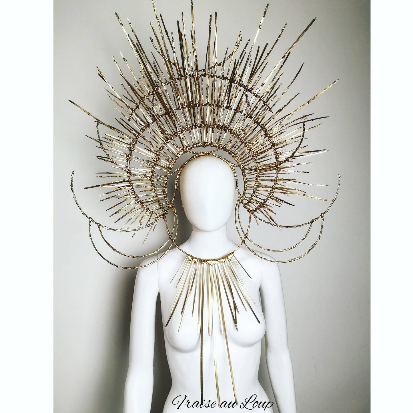 Coiffe headpiece Reine - Féérique - Beauté - cyber futuristic- Dark Beauty - Goth burning Man festival- ready to ship