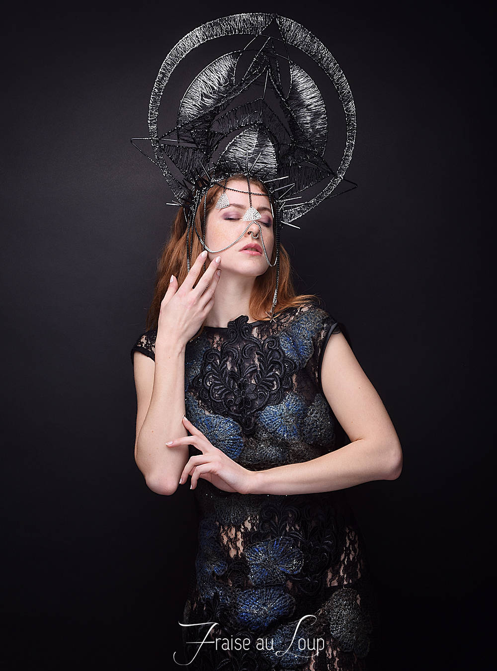 Coiffe Madone Halo Dark Couronne Noire et Argent Bijou Headdress Showgirl Cabaret