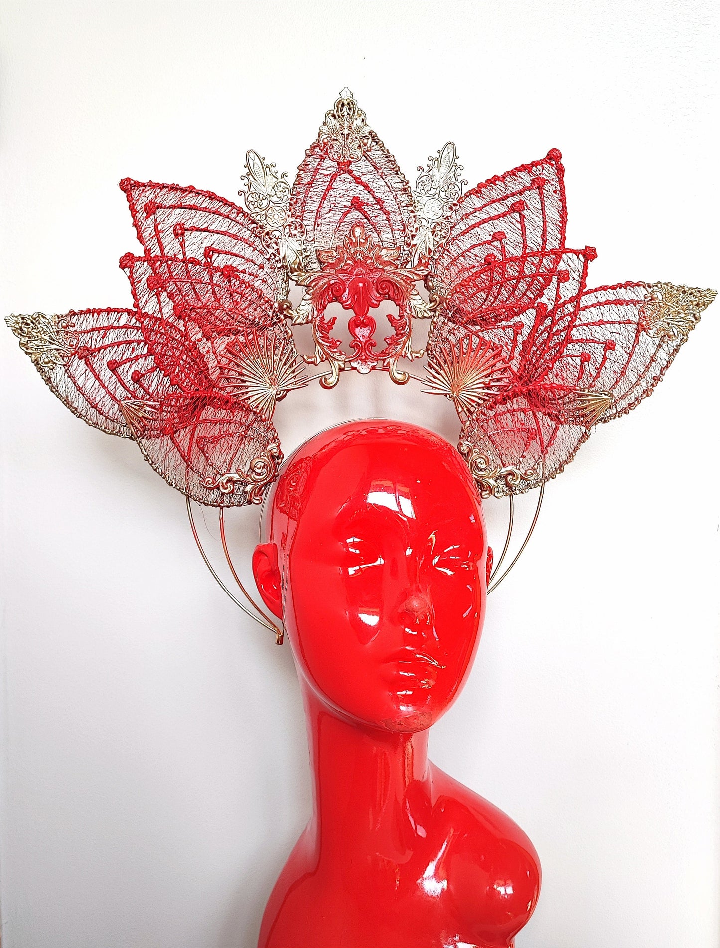 Headpiece coiffe halo bijou baroque - "Fraise au Loup" - Reine - Couronne - Crown bijou rouge
