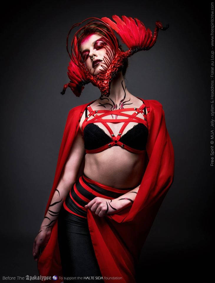 Persephone - Reine des Enfers - Headdress Fraise au Loup - Creation - Dark Beauty - ready to ship