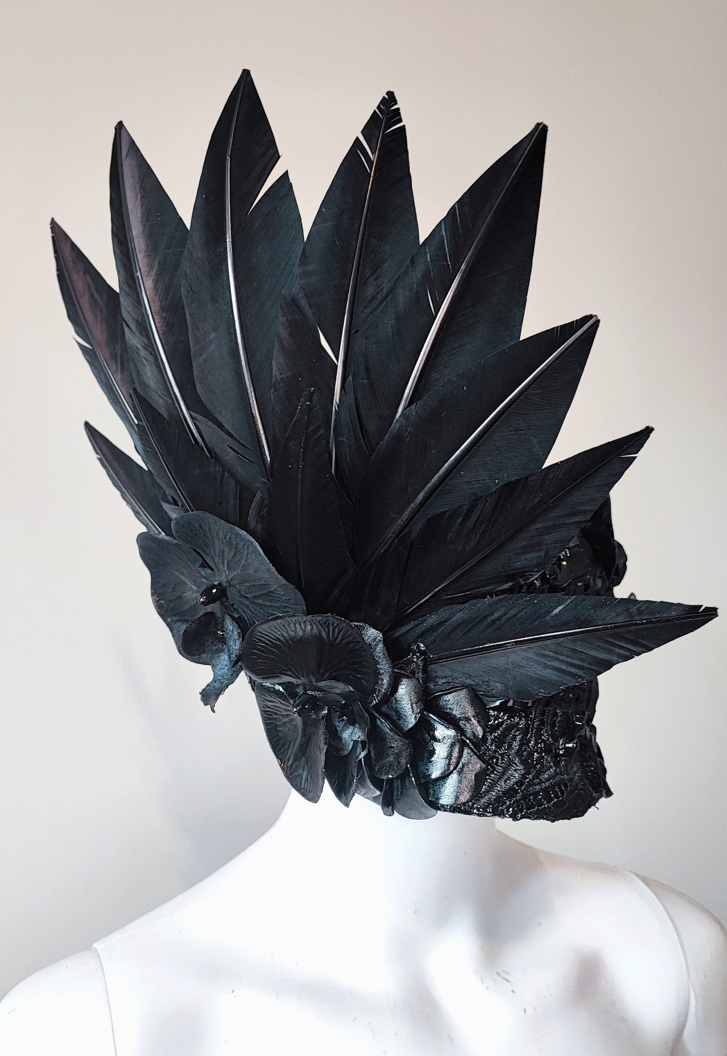 Masque baroque asymétrique,bijou, rococo couture fashion, marie-antoinette, filigree, Baroque Fantasy Valkyrie dentelle et orchidées