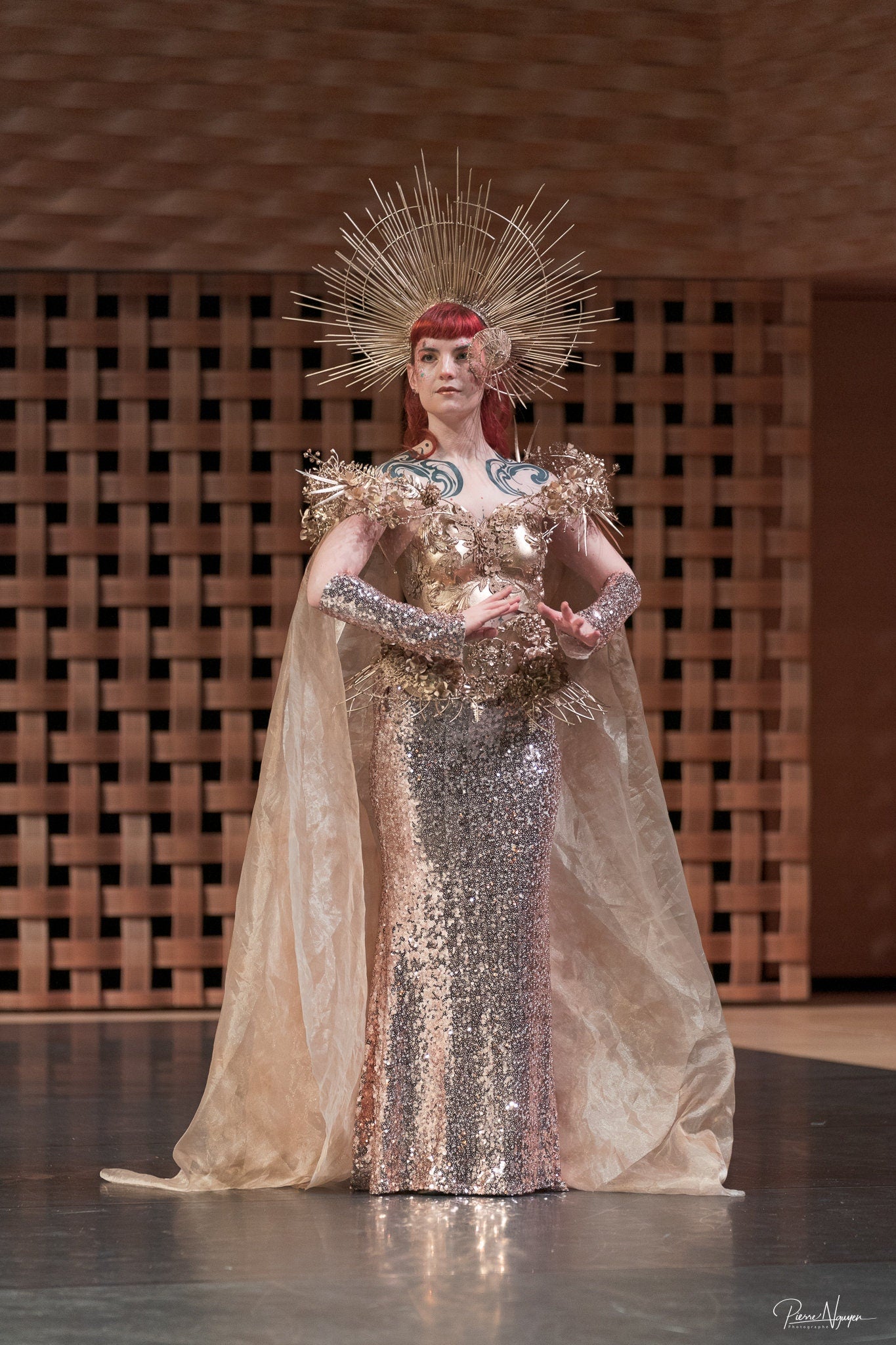 Costume royal - Reine - Majestueux - Royal - Bal - Gala - GoT - Princesse - Cosplay - Féérique