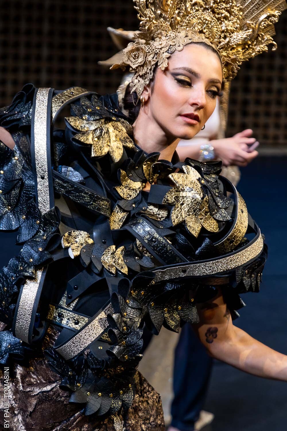 Plastron Armure - Breastplate Fantasy Couture - Futuristic Armor - Lady Gaga Costume - Dragon lady cosplay