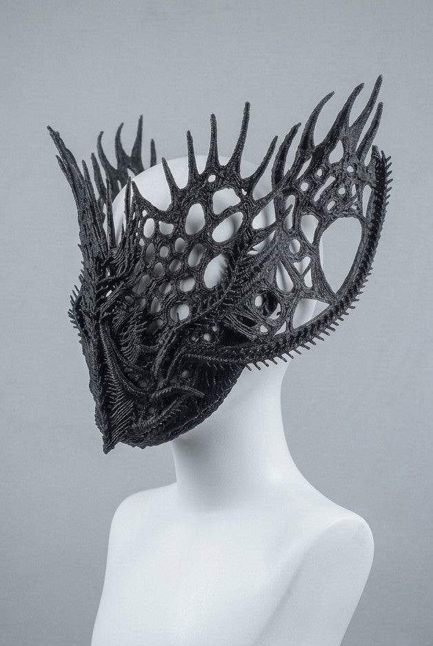 Masque Alien Exosquelette Noir | Coiffe Symbiote Dentelle 3D | Masque Dark Fantasy Gothique Halloween | Pièce Unique Wearable Art