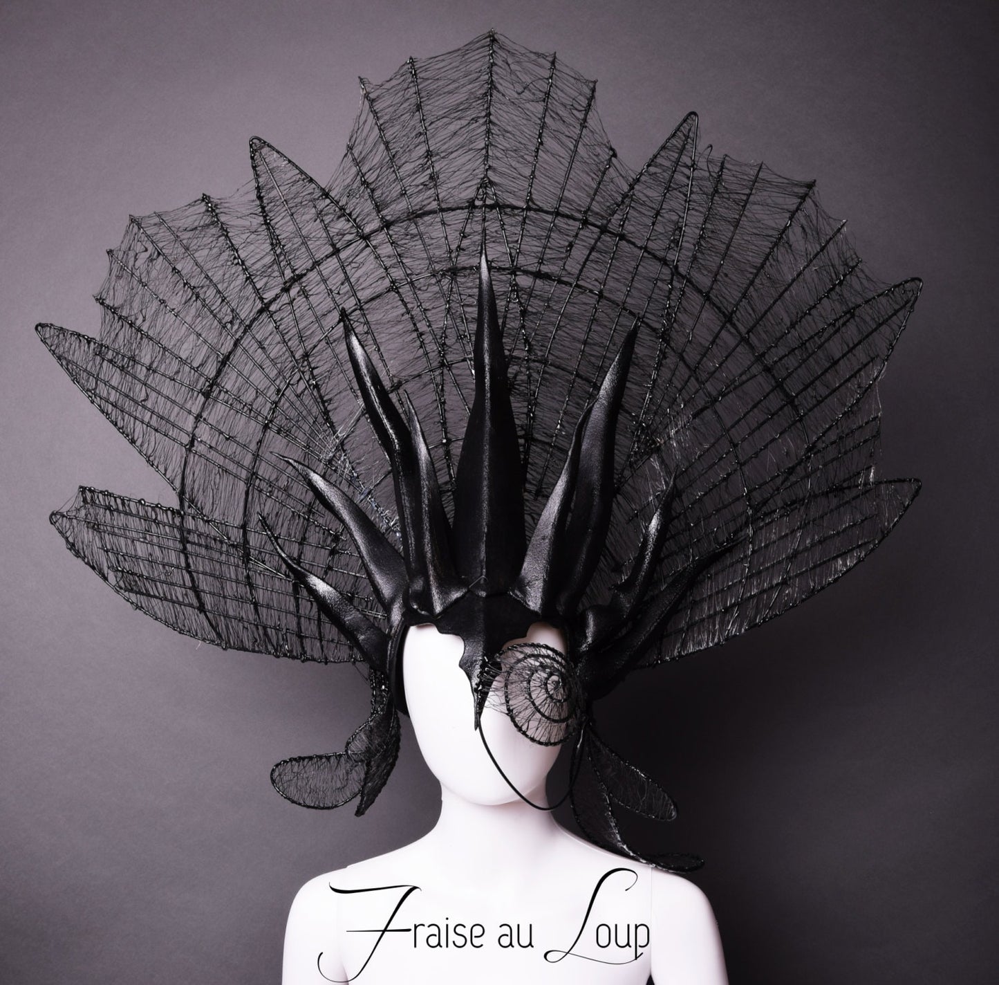 Sibylle - Coiffe "Prêtresse" Fraise au Loup - Reine - Féérique - Beauté - Ange - Dark Beauty - Goth