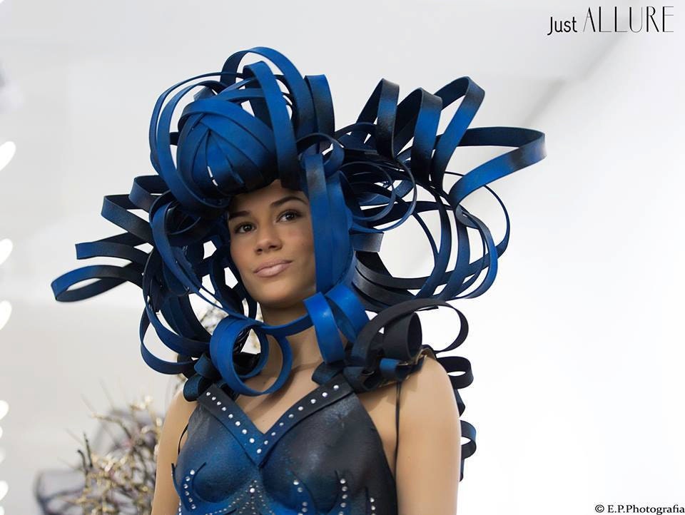 Sankai - Coiffe futuristique - Avant Garde - Headdress - Atelier Fraise au Loup - Paris - Cyborg - Alien