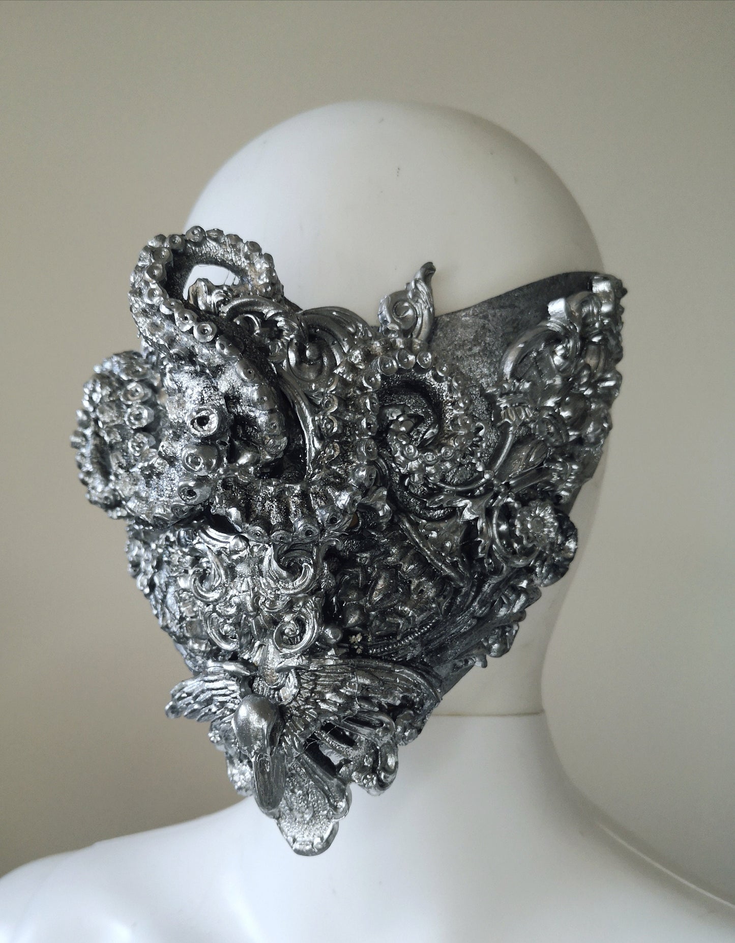Set coiffe et masque facial. Skull tentacules et ailes Baroque