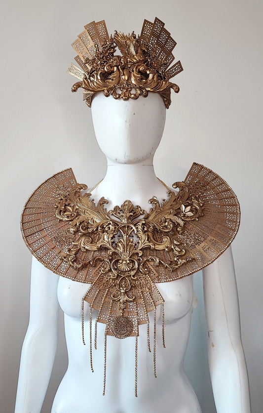 Epaulettes Bijou Or - plastron - Accessoire Fraise au Loup Costumes - Fleurs - Cosplay - Beauty Queen Géométrie Futuriste Avant- Garde