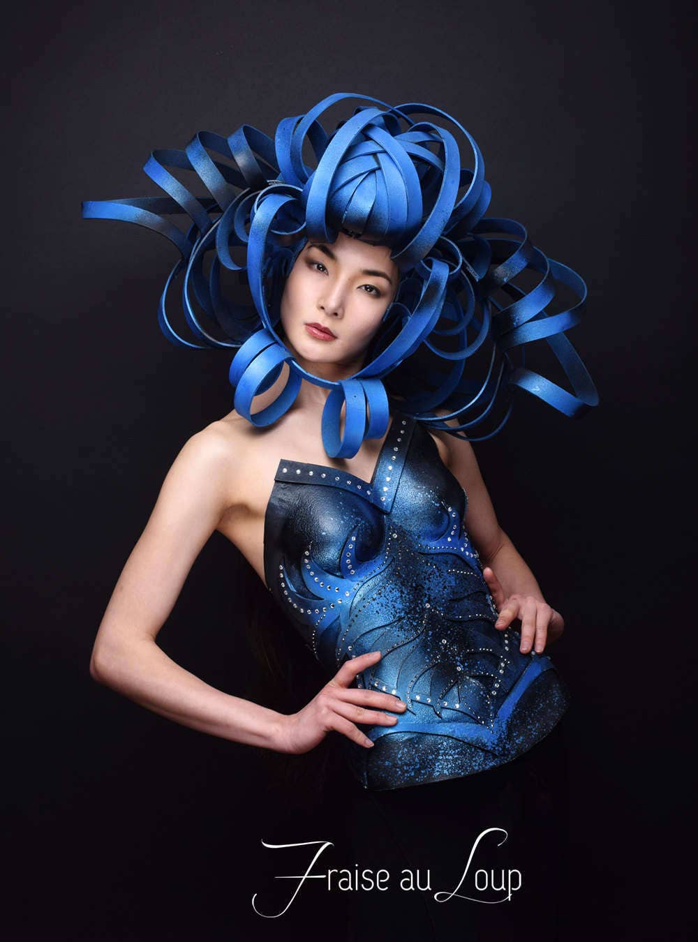 Sankai - Coiffe futuristique - Avant Garde - Headdress - Atelier Fraise au Loup - Paris - Cyborg - Alien