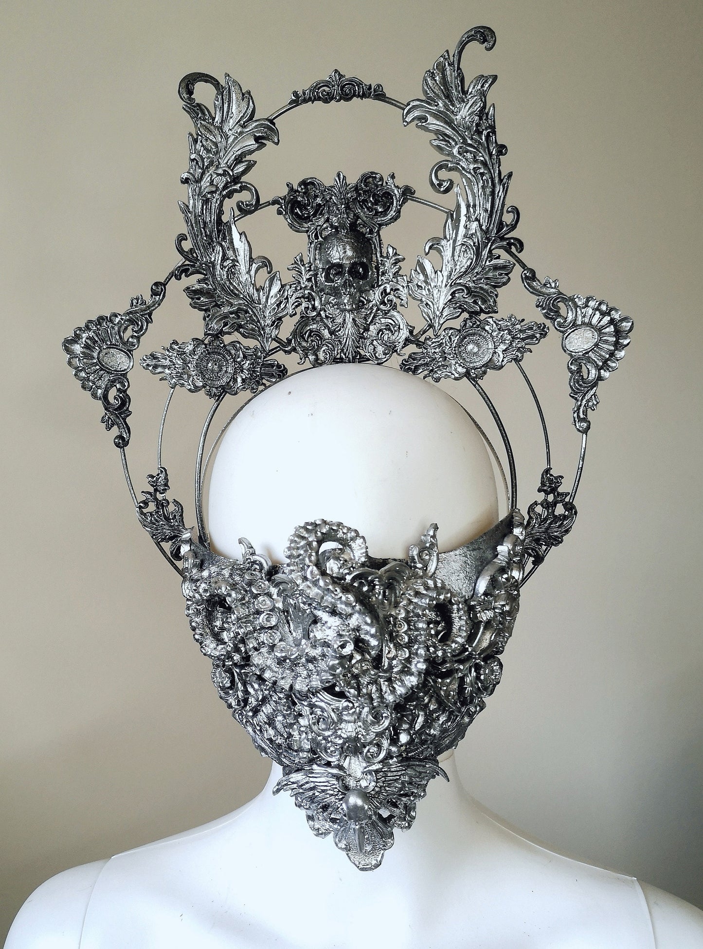 Set coiffe et masque facial. Skull tentacules et ailes Baroque