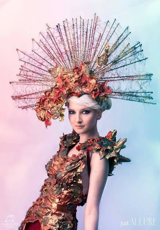 Coiffe Halo Dragon Gothique Cosplay Fantasy Avant Garde Burning Man