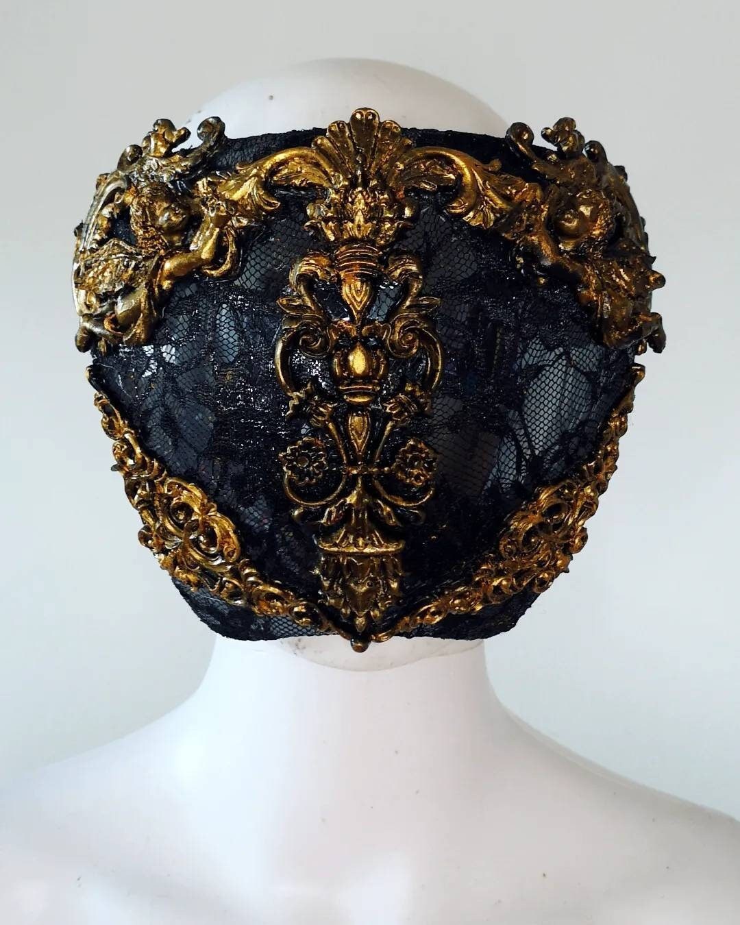 Lunettes de soleil Masque visage Baroque Or Dentelle Visière