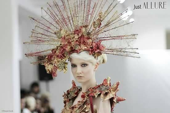 Coiffe Halo Dragon Gothique Cosplay Fantasy Avant Garde Burning Man