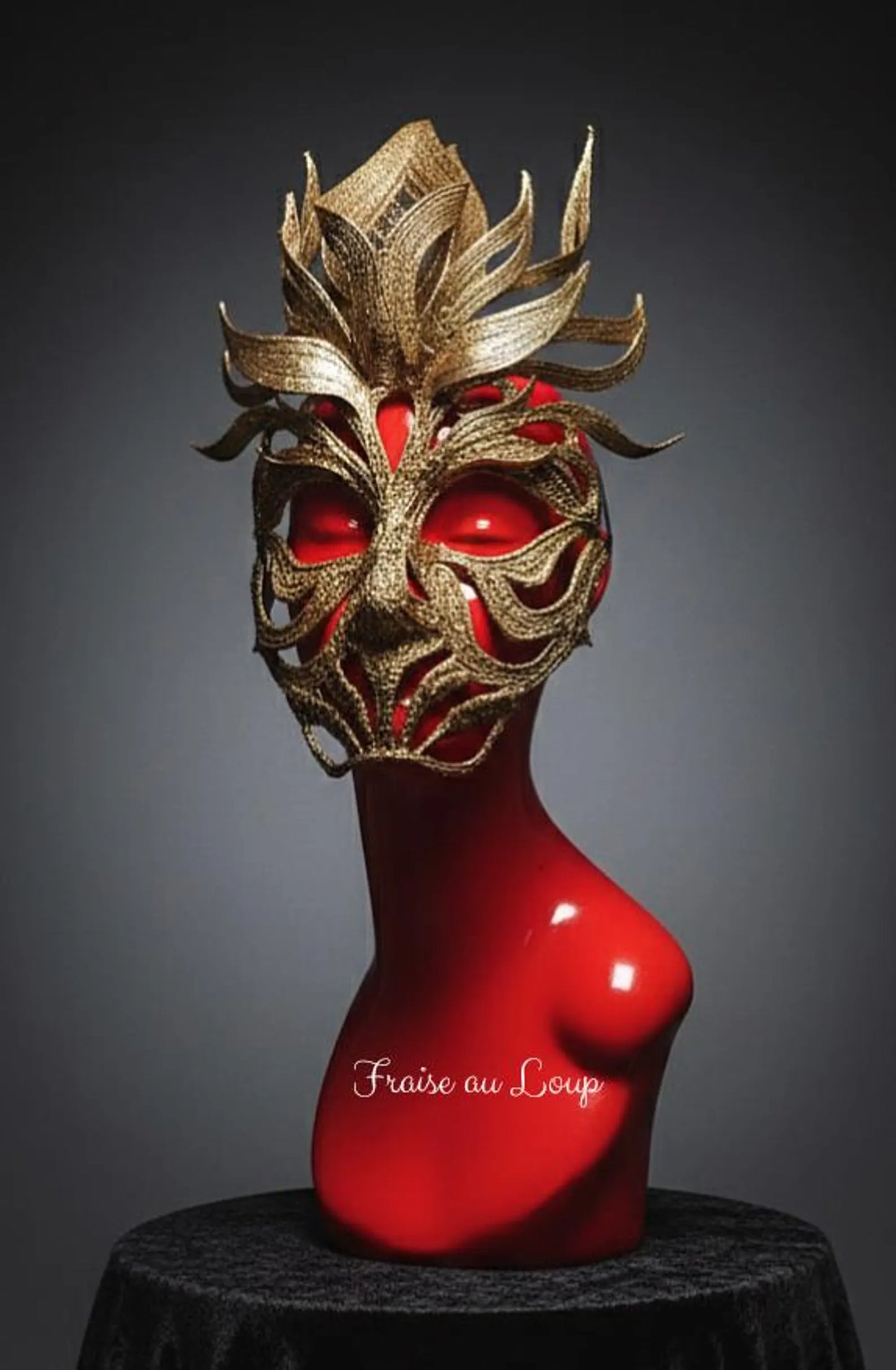 Masque Sculpturel "Aube Dorée"- Haute Couture en Texture Organique - Accessoire de Mode Éditoriale, Mascarade et Performance Mythologique