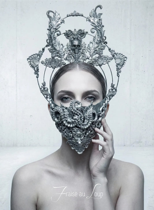 Masque et Couronne Halo "Abysses Baroques" - Argent Vieilli, Crâne et Tentacules - Accessoire Gothique Dark Fantasy pour Shooting et Cosplay