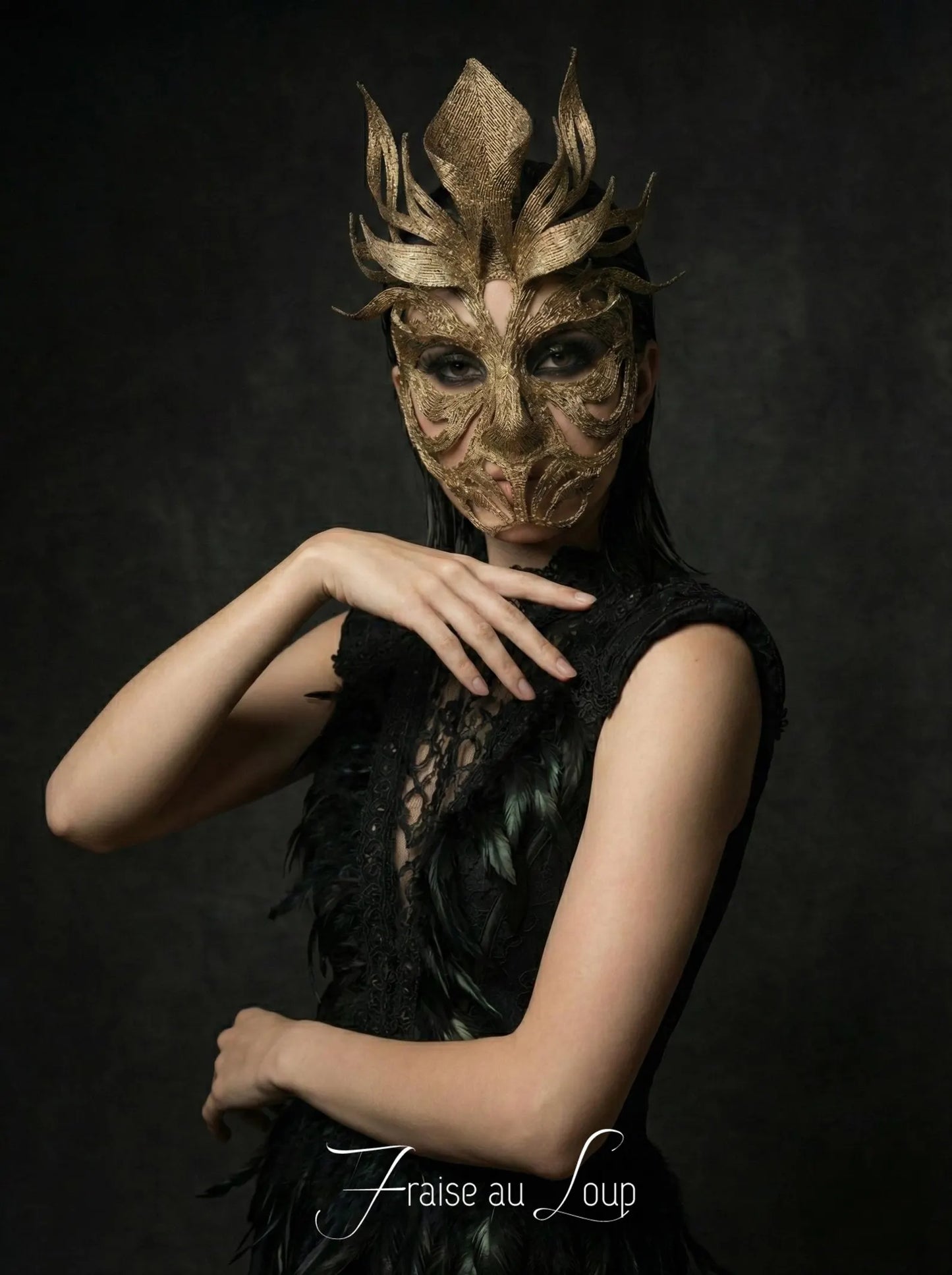 Masque Sculpturel "Aube Dorée"- Haute Couture en Texture Organique - Accessoire de Mode Éditoriale, Mascarade et Performance Mythologique