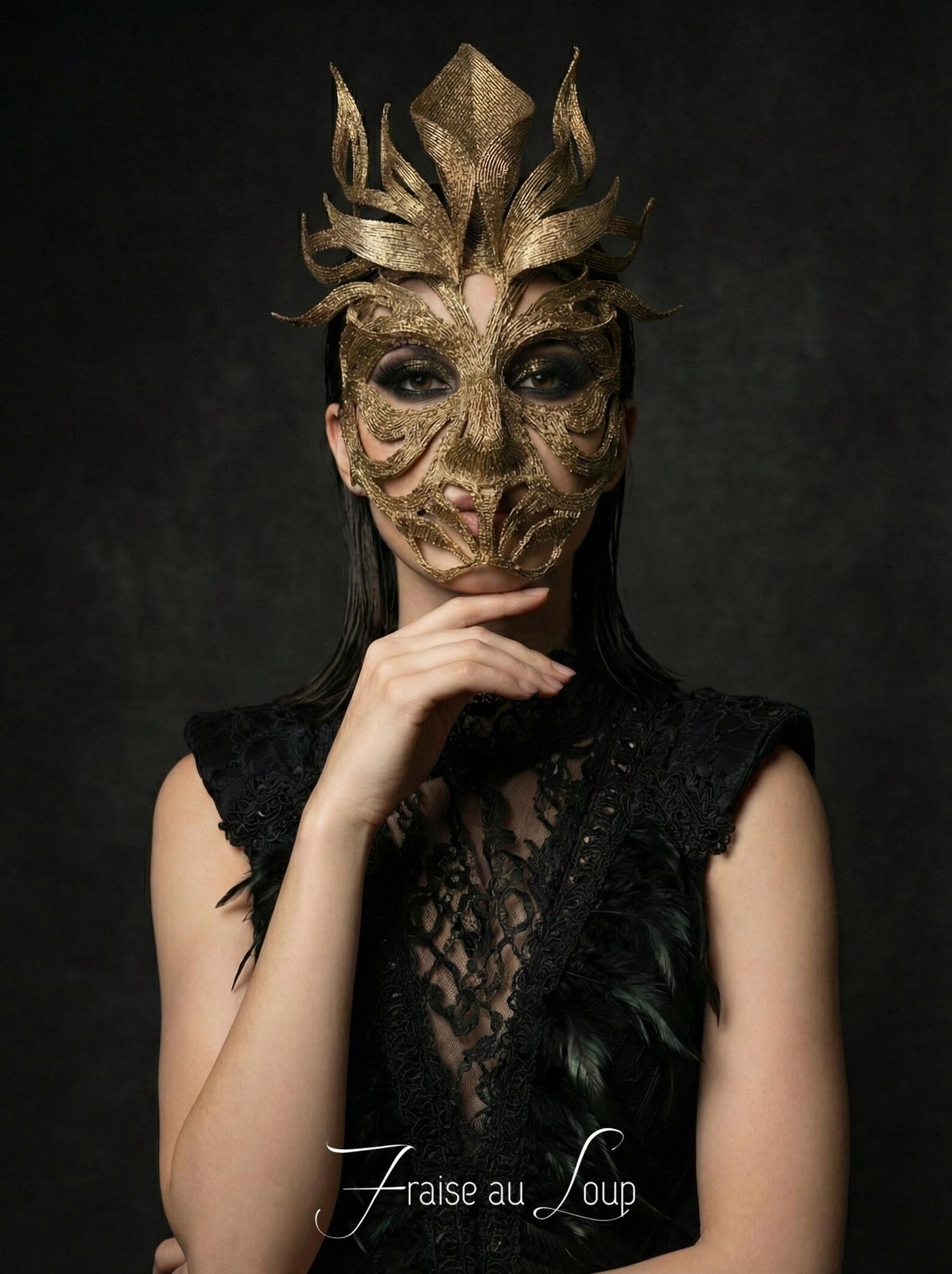Masque Sculpturel "Aube Dorée"- Haute Couture en Texture Organique - Accessoire de Mode Éditoriale, Mascarade et Performance Mythologique