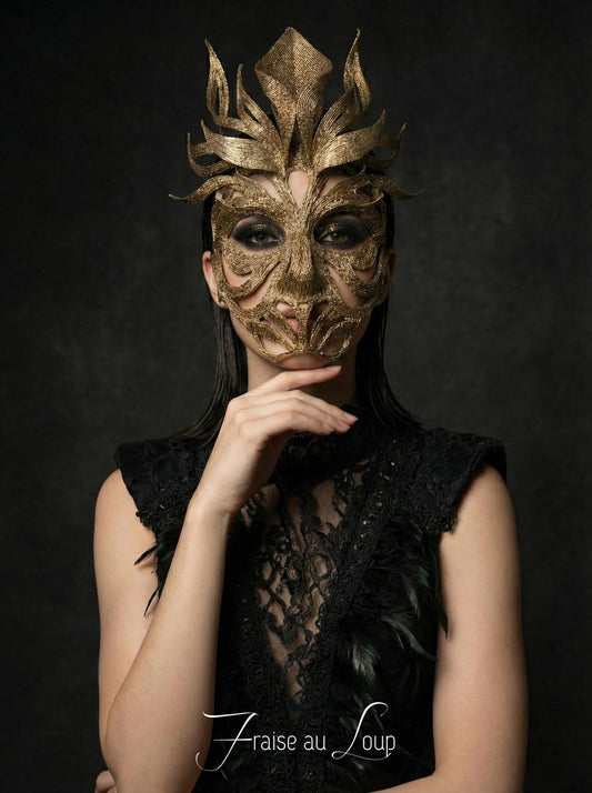 Masque Sculpturel "Aube Dorée"- Haute Couture en Texture Organique - Accessoire de Mode Éditoriale, Mascarade et Performance Mythologique