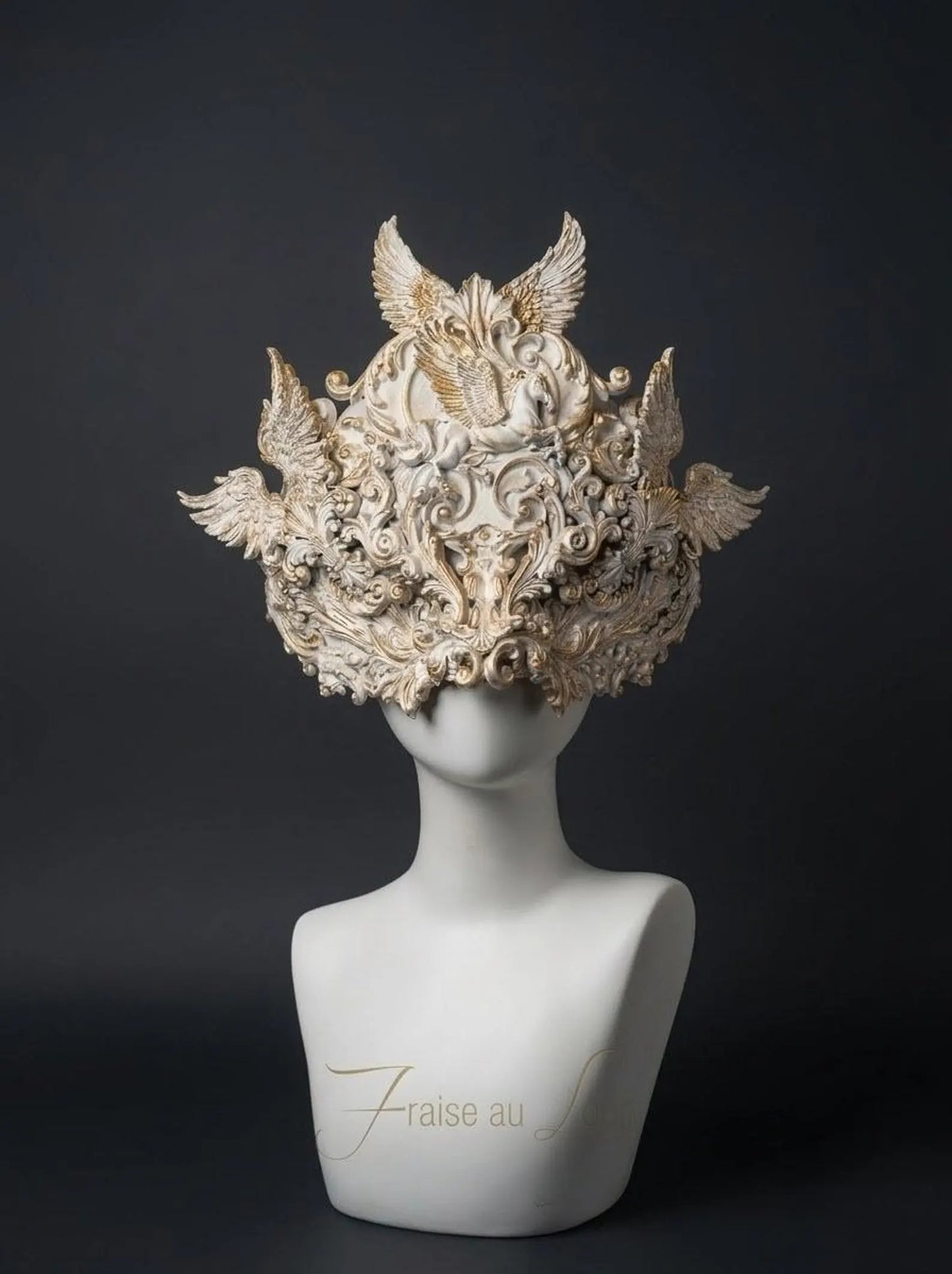 Masque Baroque blanc et Or "Pégase " - Mascarade de Luxe & Diadème Haute Couture - Carnaval - Style Élisabéthain. Unique . Prêt à expédier