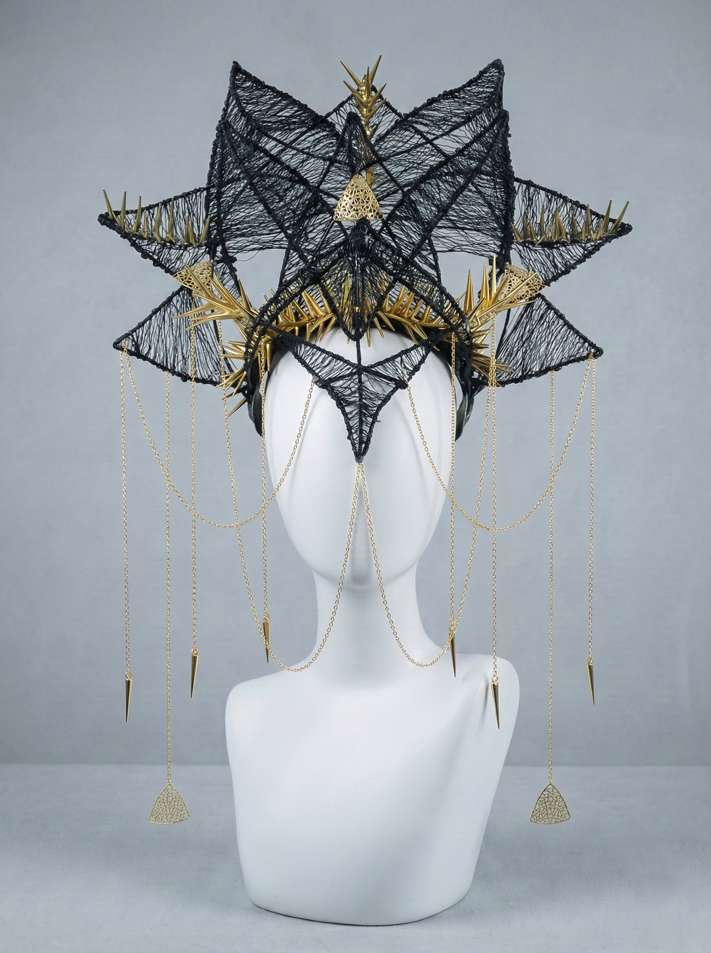 Coiffe Madone Halo Dark Couronne Noire et Or Bijou Headdress Showgirl Cabaret