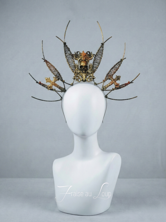 Coiffe halo couronne Céleste, Festival costume, filigranes, diadème, Halloween, tête de mort, gothic headband - Met Gala