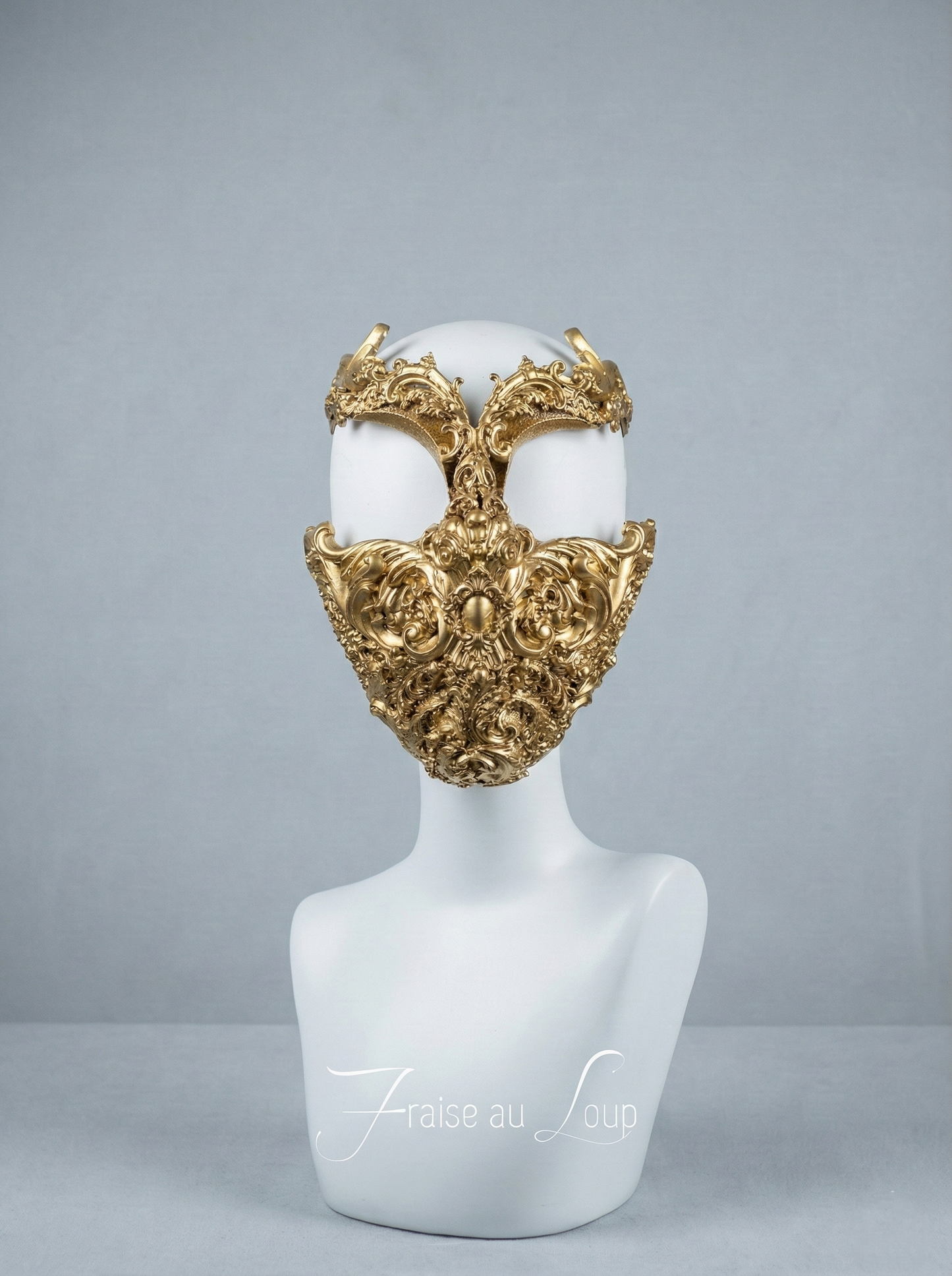 Masque Or Baroque "L'Intrigante" - Sculpture Faciale en Filigrane - Accessoire Haute Couture & Mascarade de Luxe