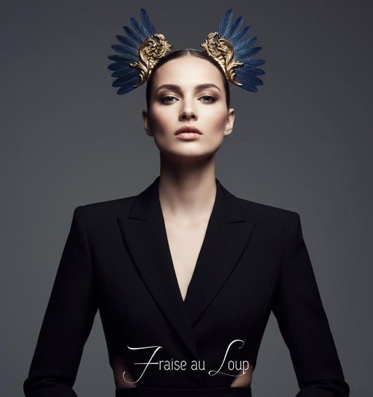 Coiffe couronne Céleste, zip tie, Festival costume, filigranes, diadème, couronne  plumes bleues Coiffure mariage - Met Gala