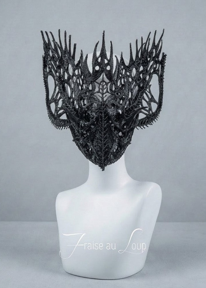 Masque Alien Exosquelette Noir | Coiffe Symbiote Dentelle 3D | Masque Dark Fantasy Gothique Halloween | Pièce Unique Wearable Art