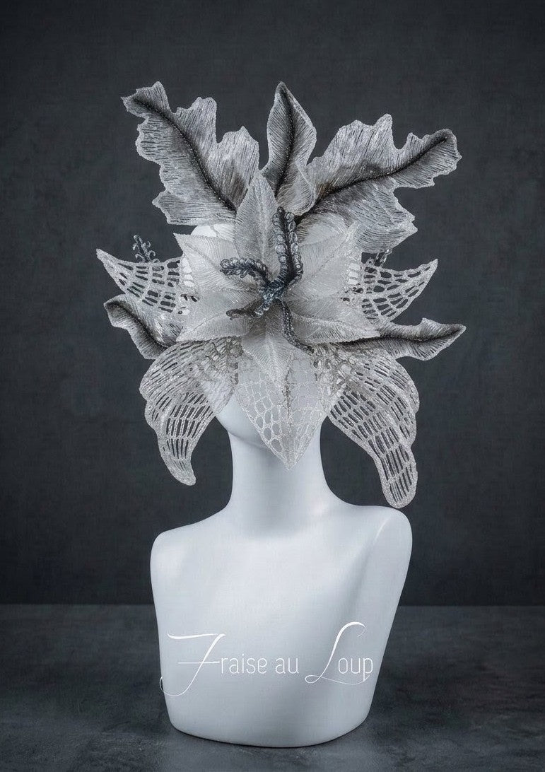 Masque unisexe Féérique Floral Argenté et Translucide | Coiffe Elfe Fantaisie Fait Main | Masque Couture Onirique Prêt à Expédier